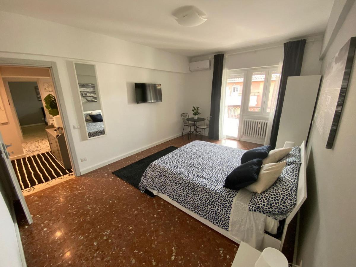 Ytha Housse Roma Centro — Photos 1